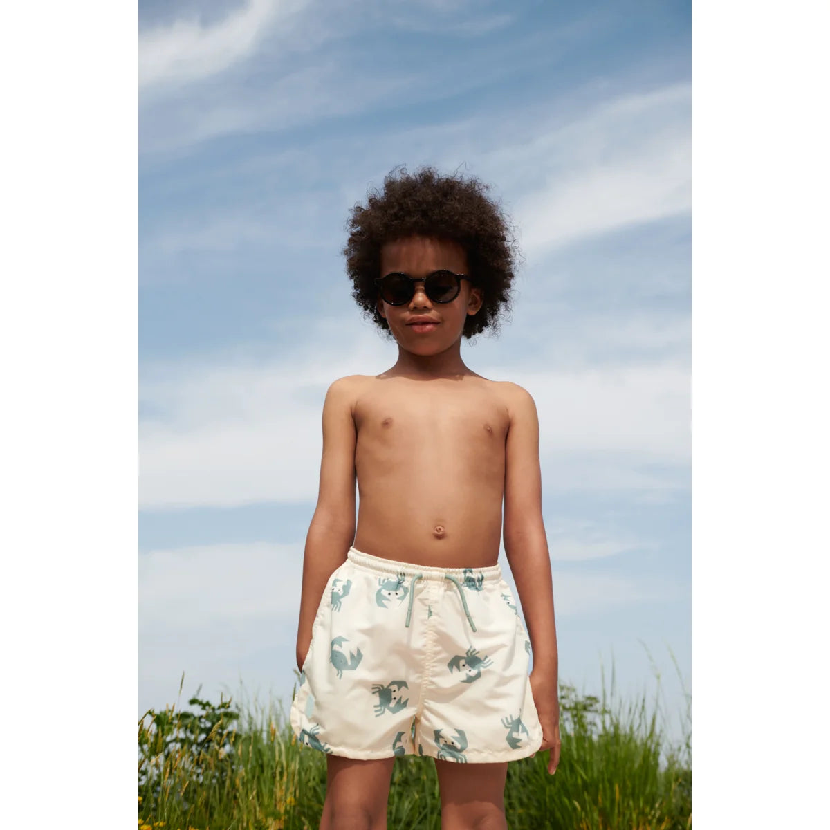 Badeshorts Aiden mit palmbaumdruck für stilvolles Schwimmen am Strand