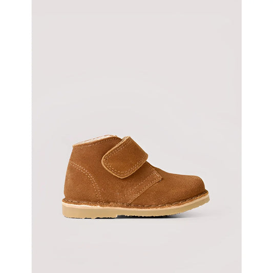 Braune Wildleder Kinderstiefel mit Klettverschluss für den Winter von Desert Winter Boot Velcro