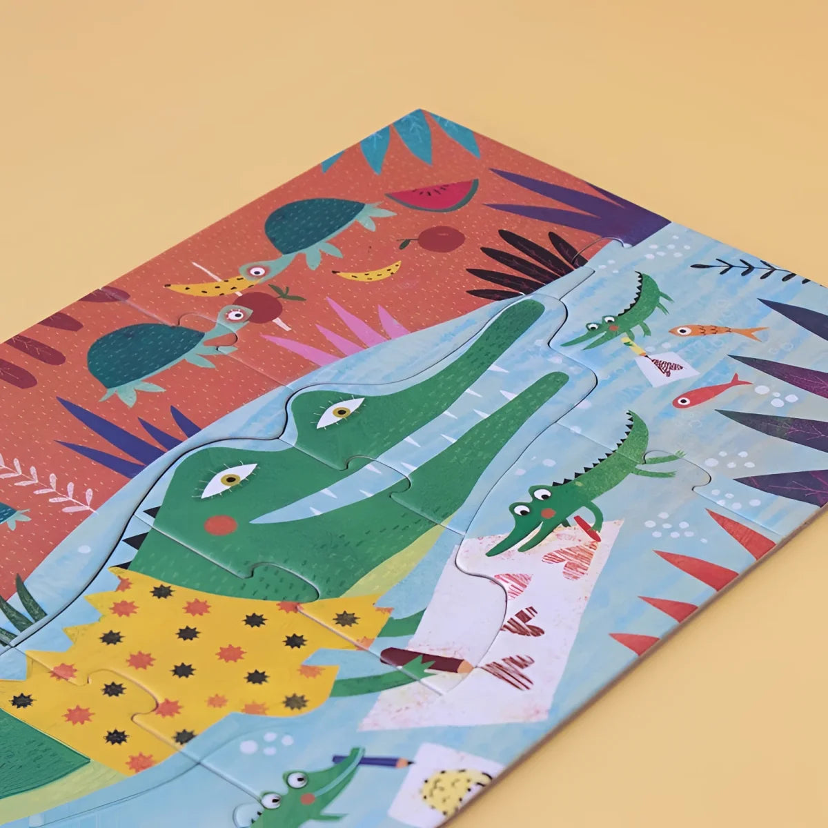 Bunter Kinderpuzzle Mein Dschungel mit grünem Krokodil im gelb gepunkteten Kleid