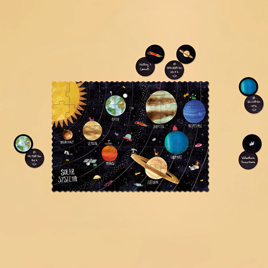 Buntes Planeten-Kleinpuzzle mit Jupiter und Saturn im Weltraum