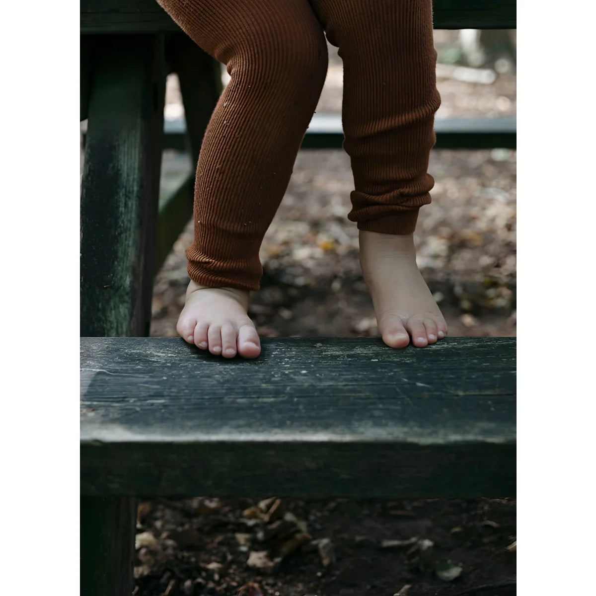 Braune gerippte Leggings für Kinder, Strumpfhose mit Träger in Zimt