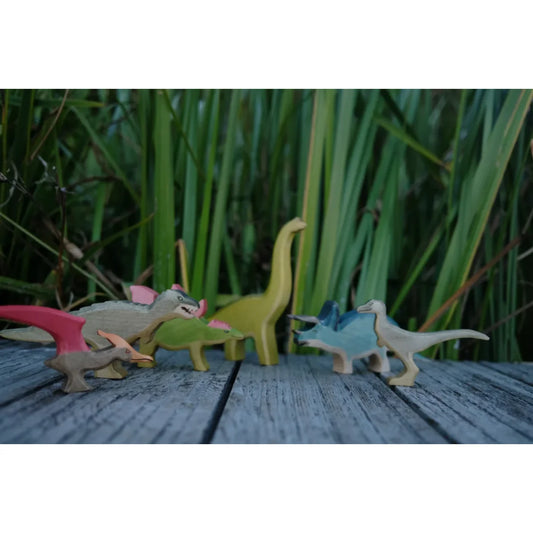 Bunte Dinosaurier Kollektion mit Triceratops in Türkis für Spielzeugliebhaber