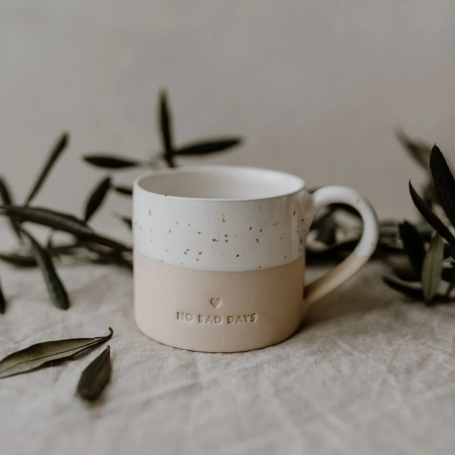 Keramikbecher EULENSCHNITT No bad days, nachhaltige Geschenke für Neugeborene
