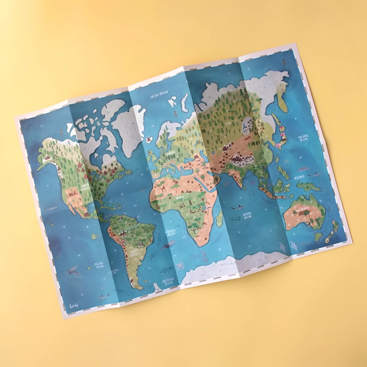 Buntes illustriertes Weltkarten-Poster mit Tieren, Wäldern und Aufklebern