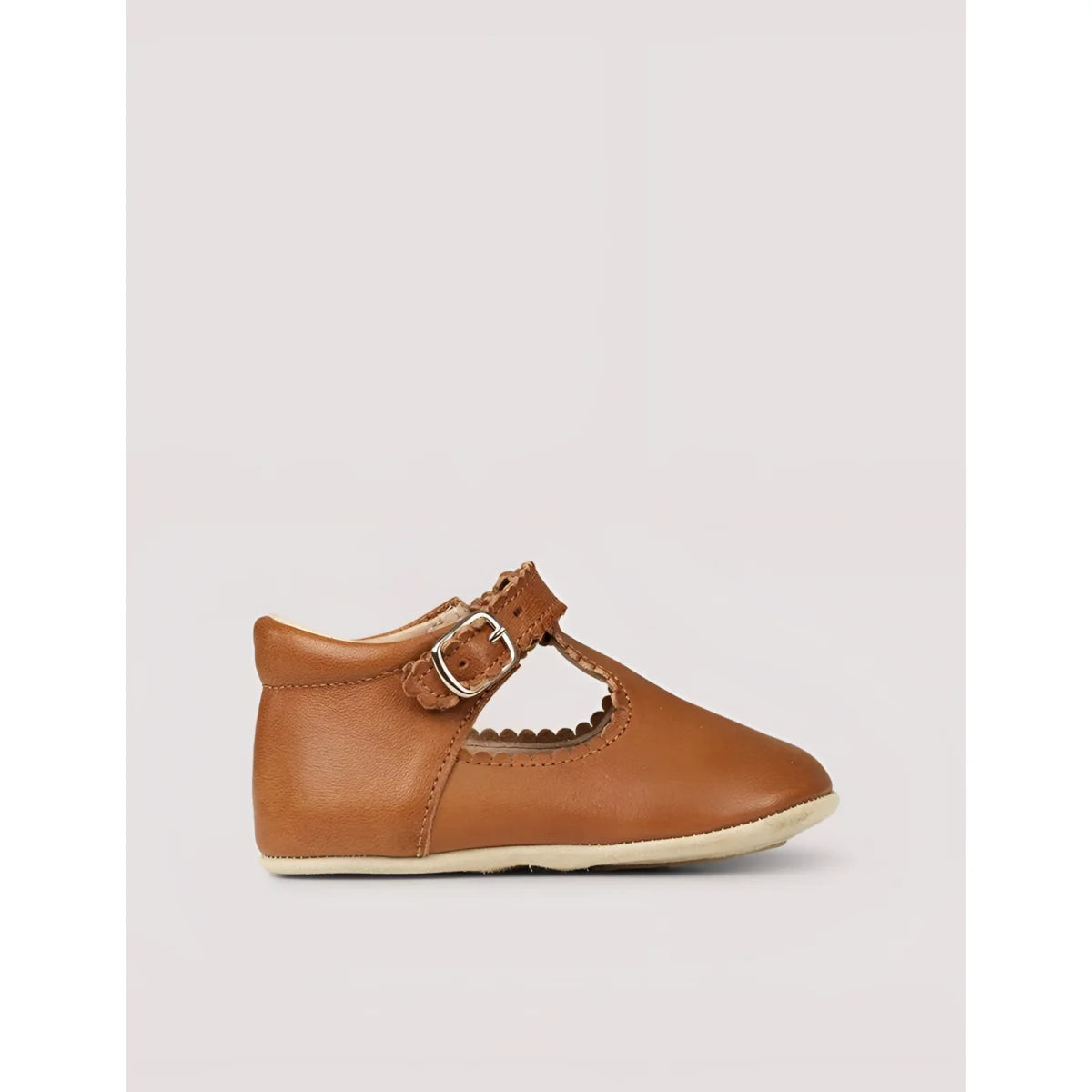 Brauner Lederschuh für Baby im Produkt Baby Scallop T-Bar Cognac