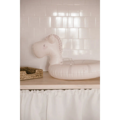 Weicher baby-schwimmring little pony in off-white mit dezenter rosa verzierung ideales geschenk für neugeborene