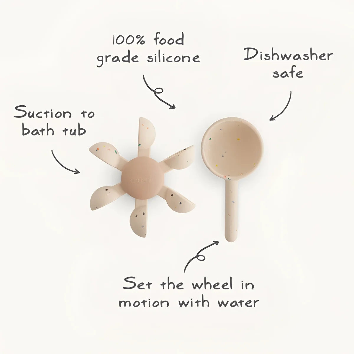 Beige silikon badespielzeug set mit wasserrad und löffel beide mit bunten punkten für die badewanne