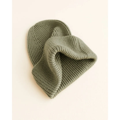 Olivengrüner Strickbeanie mit Rippstruktur, Beanie Fonzie | Artischocke