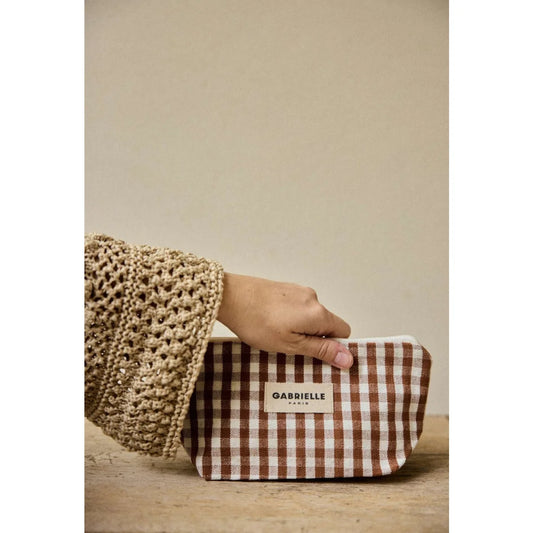 Beauty Pouch Vichy Moka: braun-weisses Vichy-Karo mit Gabrielle Paris Label