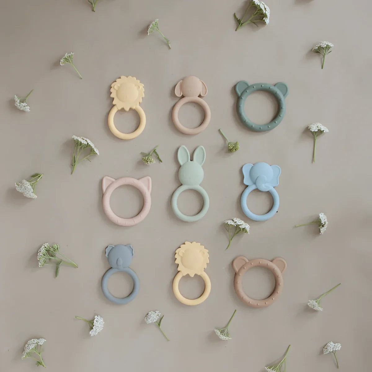 Pastellfarbene tierförmige Baby-Teether im Produkt Beissring Katze
