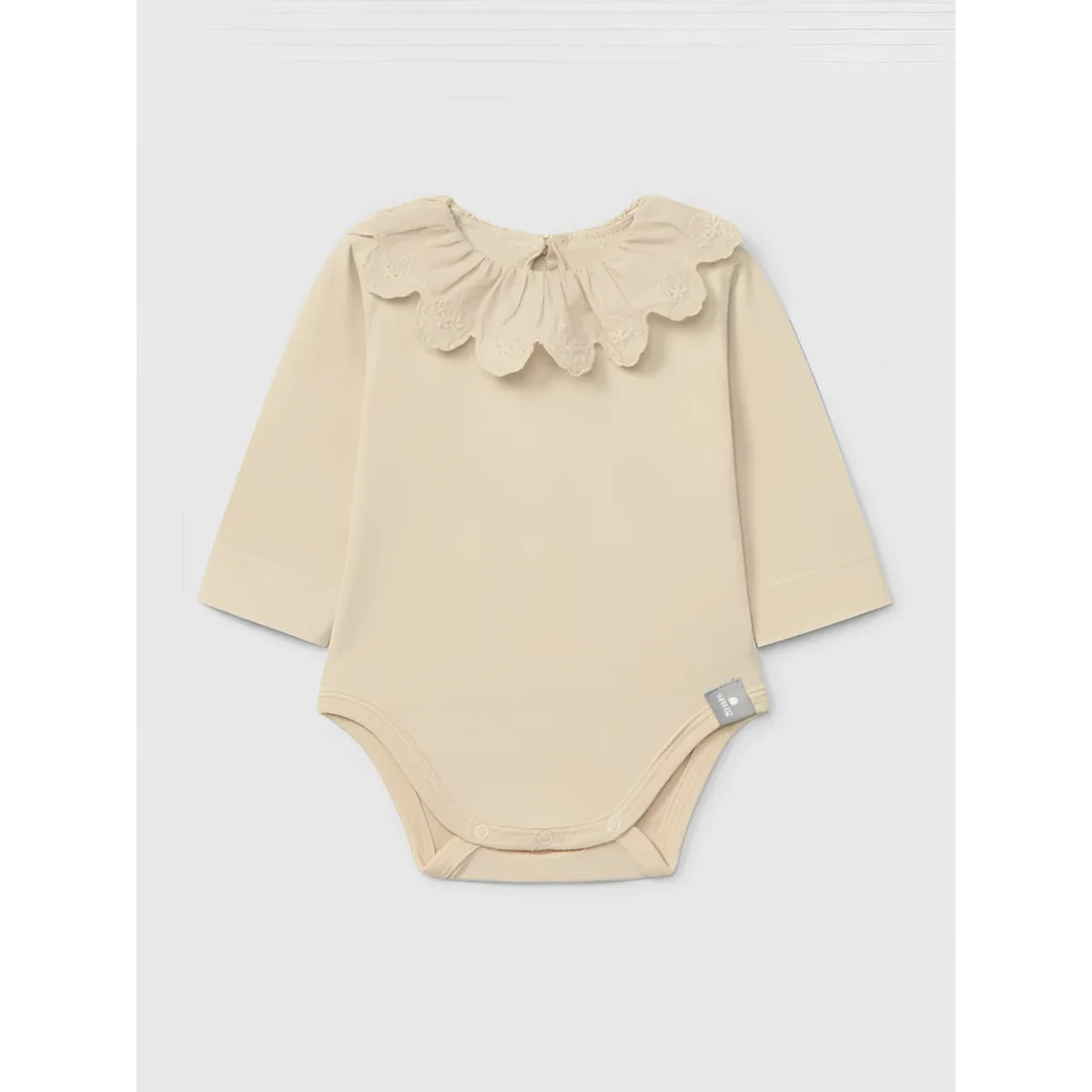 Snug Body mit Rüschenkragen in Beige – Ansicht 1