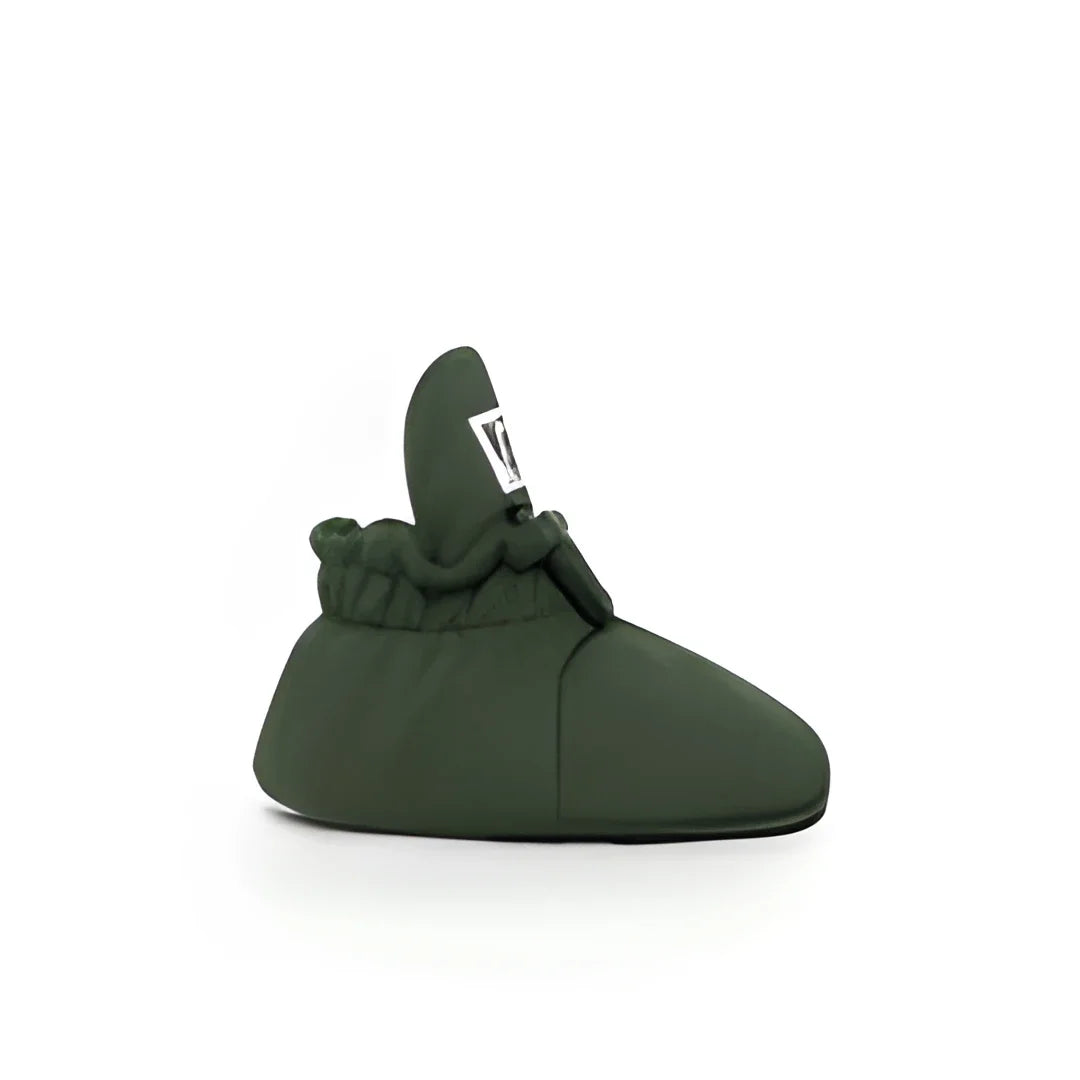 Olivgrüner Sport Sneaker mit sockenähnlichem Strickoberdesign für Kinder