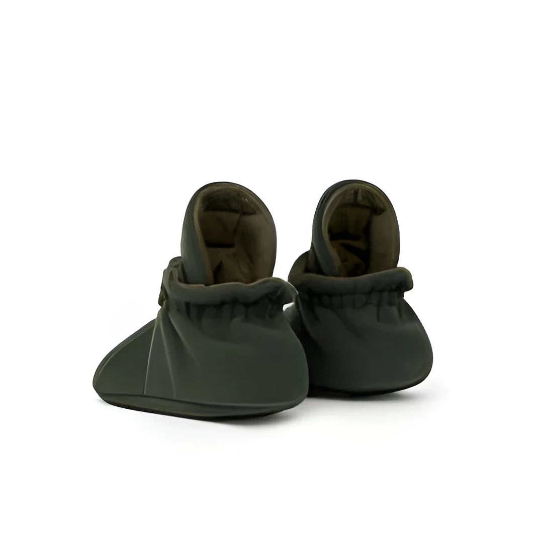 Paar olivgrüne Babyschuhe mit elastischen Knöcheloffnungen, Booties Fleece Original