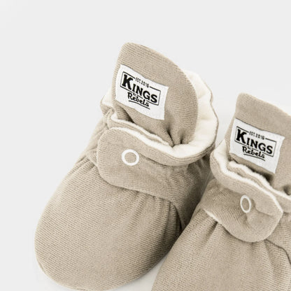 Beige Babybooties mit Kings-Label und Klettverschluss für 0-12 Monate in Ivory