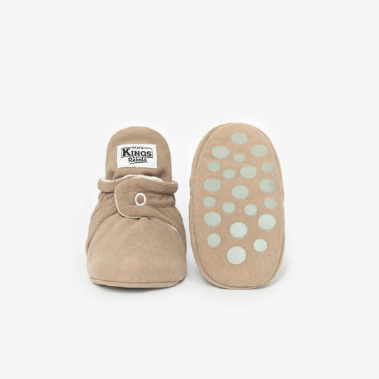 Beige Wildleder-Babybootie mit rutschfester Punktsohle für 12-24 Monate