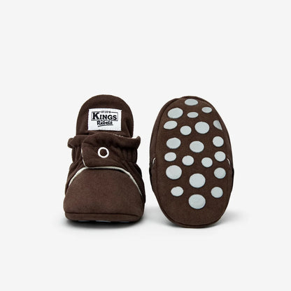 Braunes Baby-Bootie mit gepunkteter Sohle und Kings-Marke, Modell Gamuza Gripper