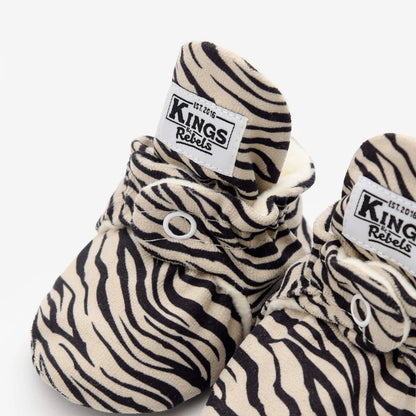 Weiche Zebra-Print Babyschuhe mit Snap-Verschluss für 12-24 Monate