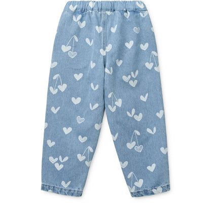 Helle blaue Denim-Jeanshose mit Herz- und Kirschmuster, lockere Passform