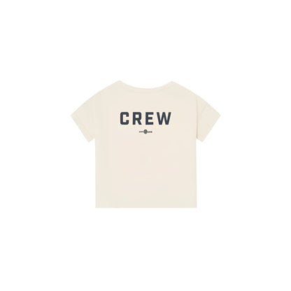 Cremefarbener boxy t-shirt hinten mit schwarzer crew schrift in crew boxy t-shirt design