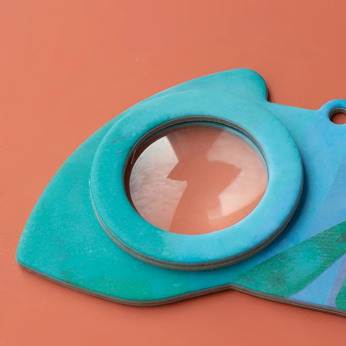 Türkisfarbene Keramik-Keychain Chameleon Big Eye als Kamera mit Linseneinlage