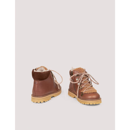 Braune Leder-Winterstiefel mit Schnürung, Faux-Fell-Futter und -Streifen von Classic Winter Boot Hazelnut