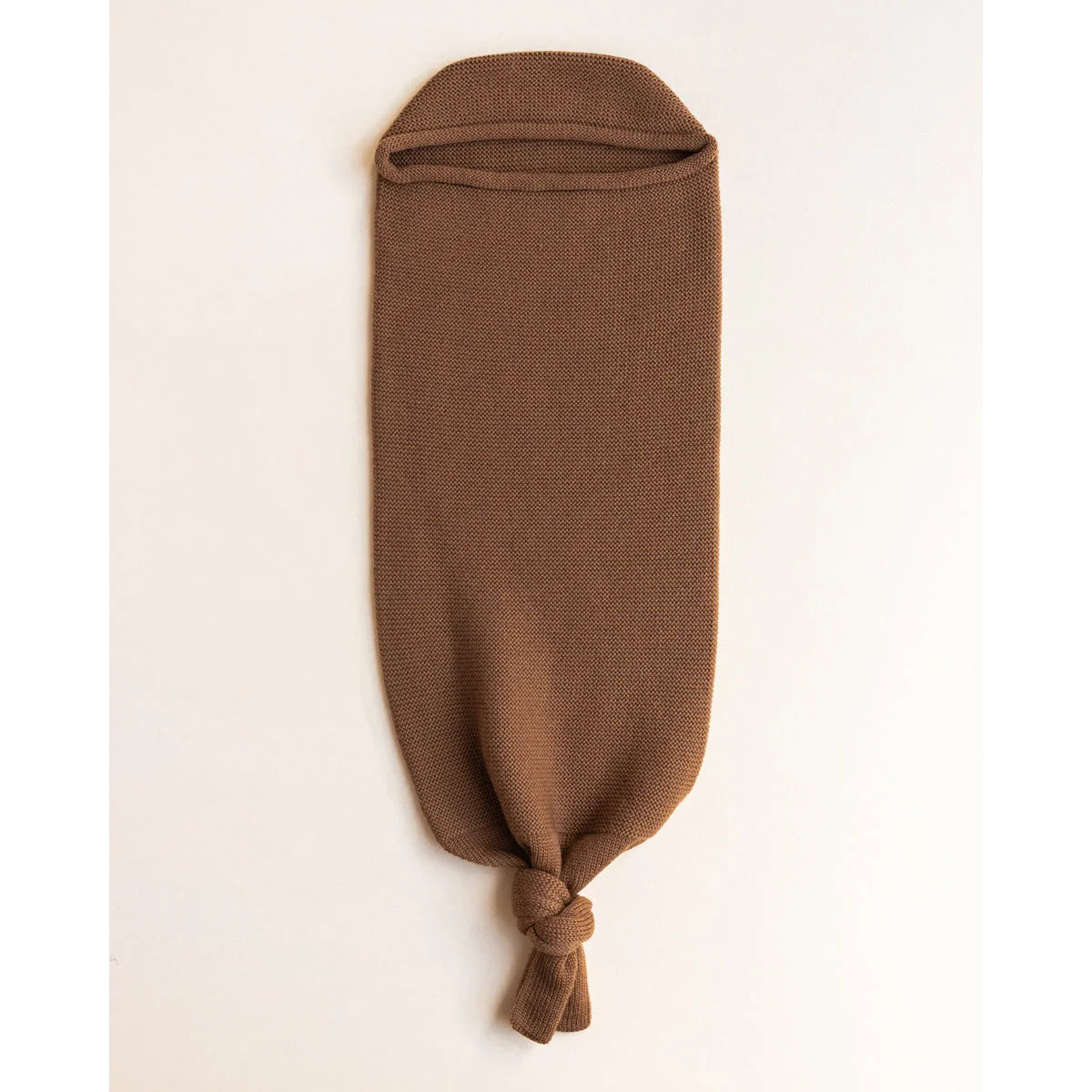 Brauner Stoffkokon für zusätzliche Komfort in der Cocoon Babydecke | Chocolate