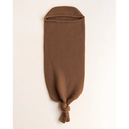 Brauner Stoffkokon für zusätzliche Komfort in der Cocoon Babydecke | Chocolate