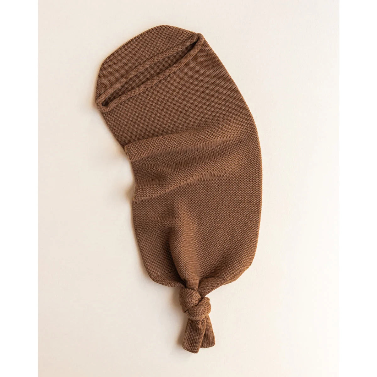 Braune Nylonstrumpfhose mit geknotetem Ende für Cocoon Babydecke, zusätzlichen Komfort