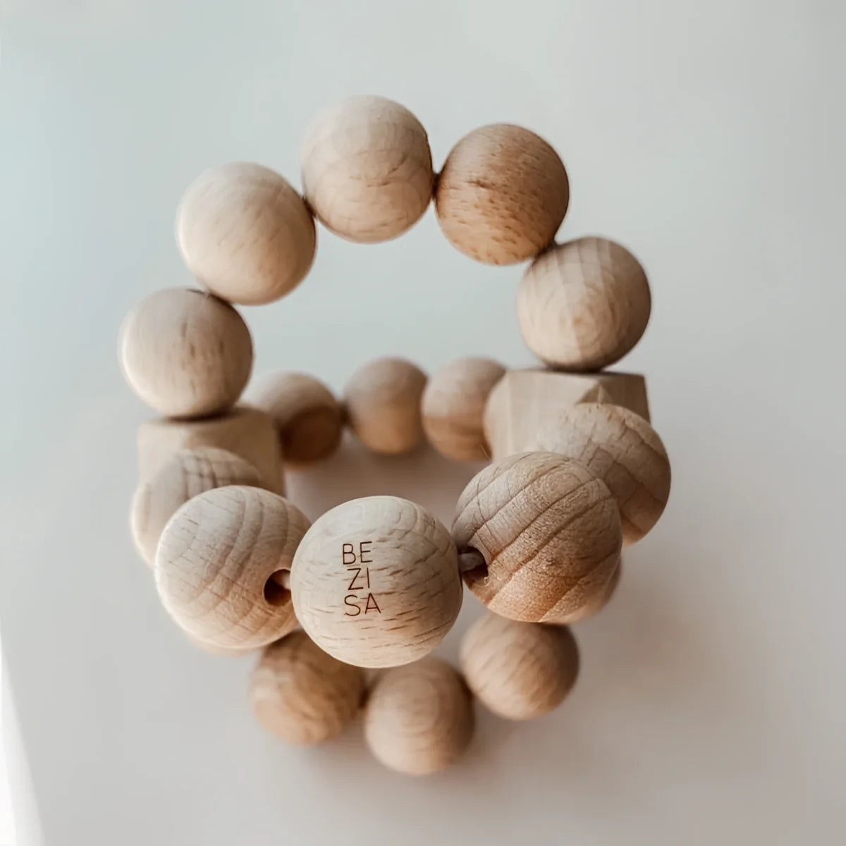 Bezisa Cross Ball