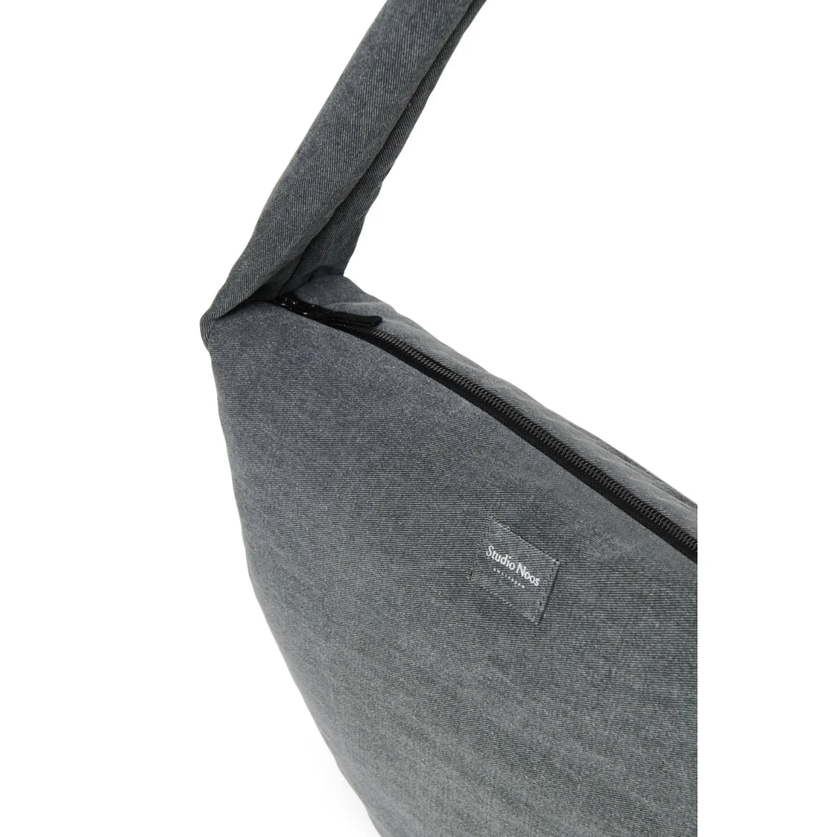 Texturiertes graues Schultertasche mit schwarzem Reißverschluss für den Denim Solid Cross Body Bag