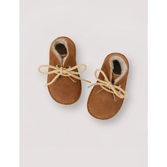 Braune Wildleder Babyschuhe mit Creme-Fleece und Schnürsenkeln, Desert Winter Boot Chestnut