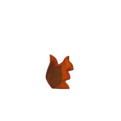 Gepflegtes Eichhörnchen Holzfigur in warmen Orange- und Brauntönen
