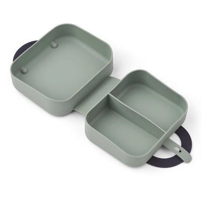 Elara faltbare lunchbox aus mattem silikon in dusty peppermint mit zwei fächern und minimalistischem design