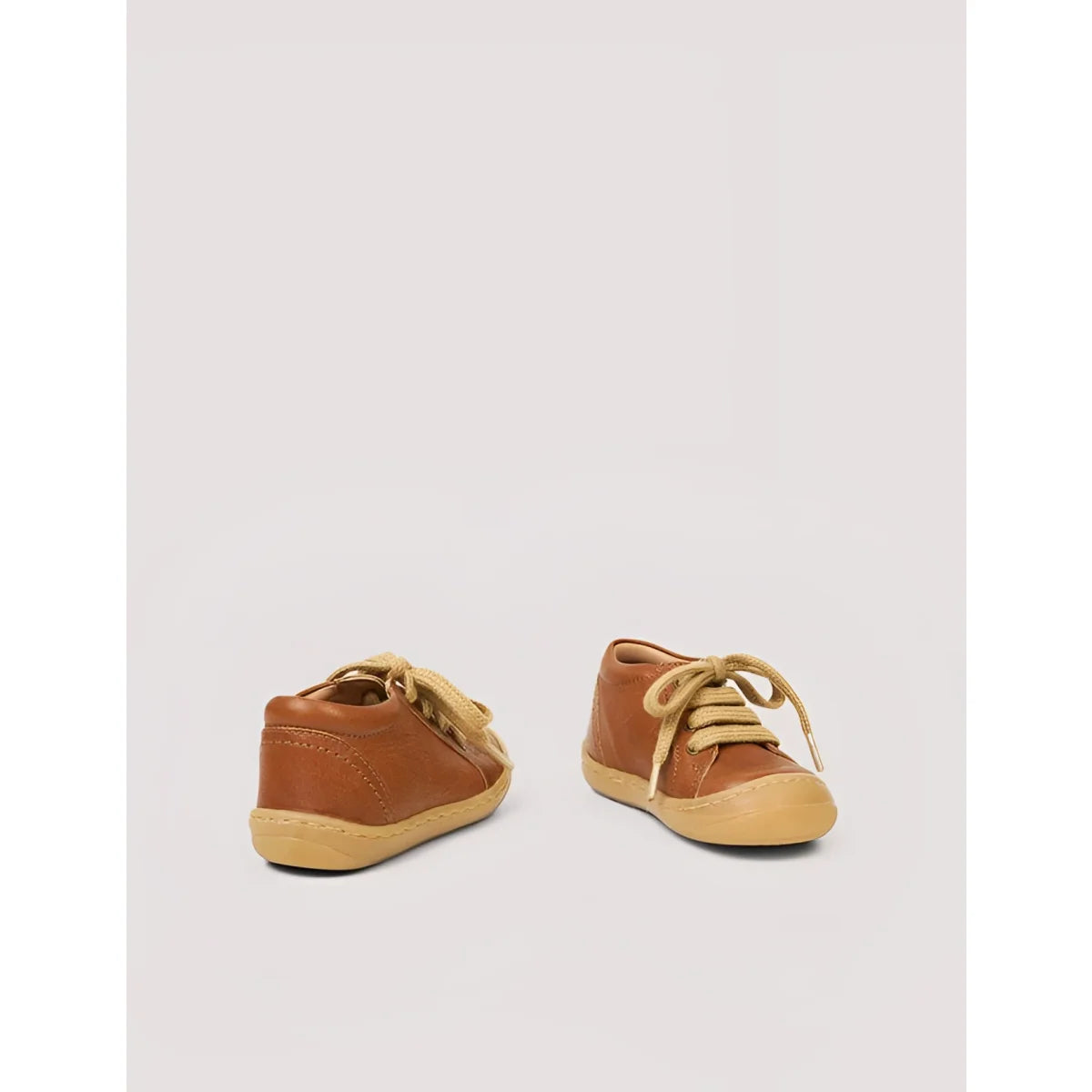 Petit Nord Cognac Desert Boot aus pflanzlich gegerbtem Wildleder