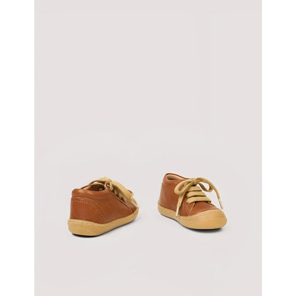 Petit Nord Cognac Desert Boot aus pflanzlich gegerbtem Wildleder