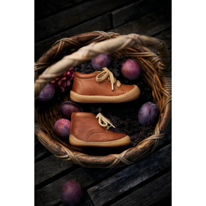Braune Wildledersneaker Petit Nord aus pflanzlich gegerbtem Wildleder, Cognac
