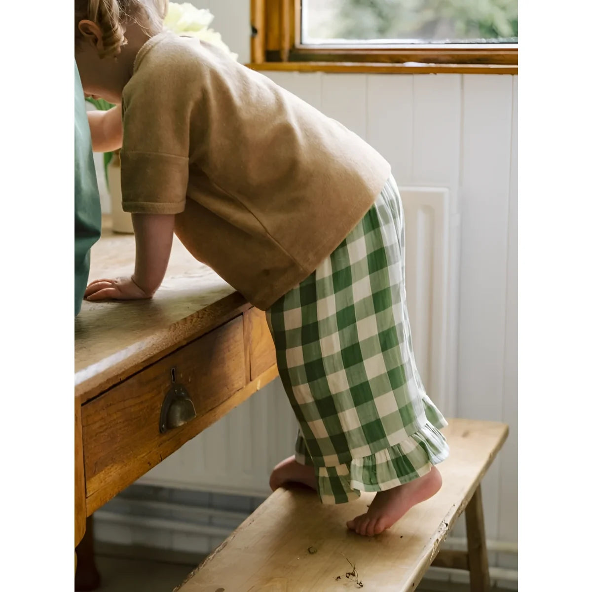 Frill Culottes Dill Gingham: grün-weiße Karo-Pyjamahose mit Rüschensaum