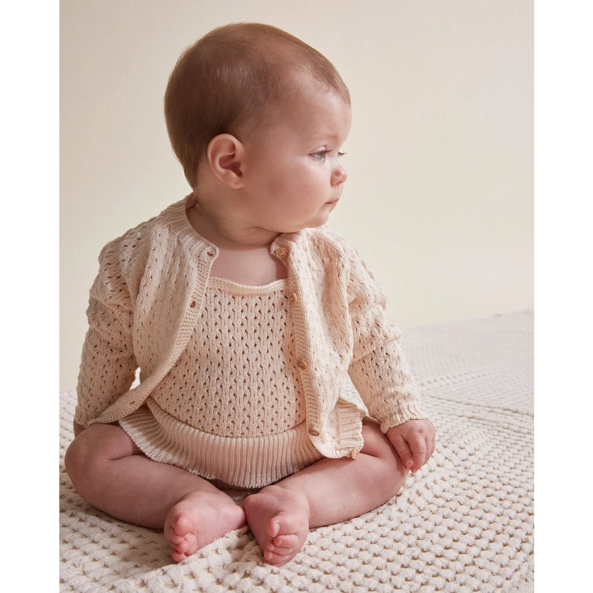 Baby in cream-knit Sweater and Cardigan Set from Girly Cardigan in Ecru oder Rose