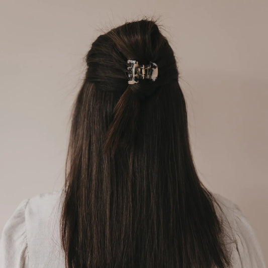 Leo Herz Haarspange klein hält lockiges Haar