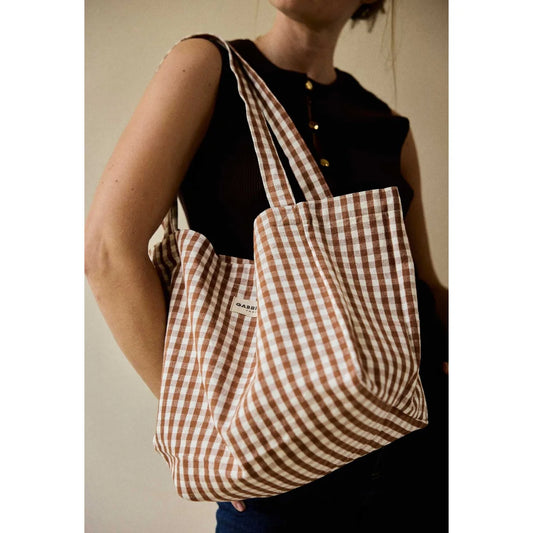 Handbag Vichy Moka: braun-weiss karierte Canvas-Tote-Bag mit kleinem gewebtem Label