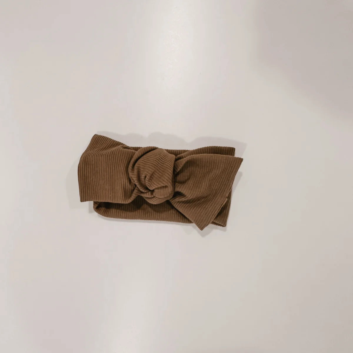 Braune gerippte Strick-Babykopfbinde aus der Headband-Kollektion