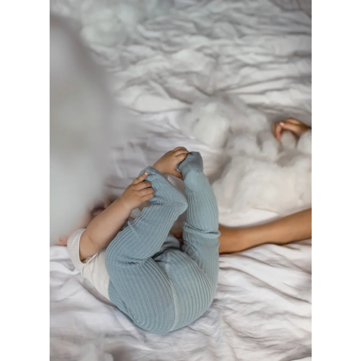 Calzamaglia Hippy con piedi e bretelle | Misty Blue
