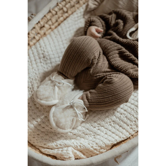 romi. Irregular Rib Knit Leggings in Coffee