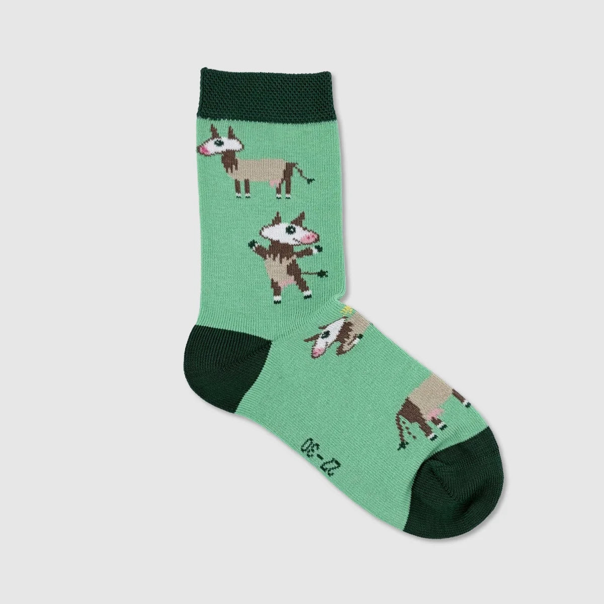 Kindersocken KÜHE von Thomas Jakobson, rechte Socke mit Kuh-Motiv