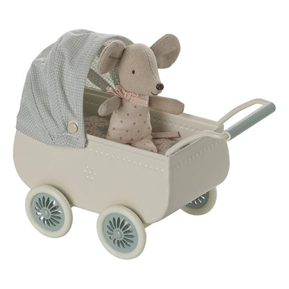 Toy Maus im Kinderwagen Minze für fantasievolles Spielen und Abenteuer