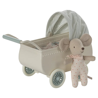 Toy mouse und Babywagen im Produkt Kinderwagen mit Babymaus | Minze