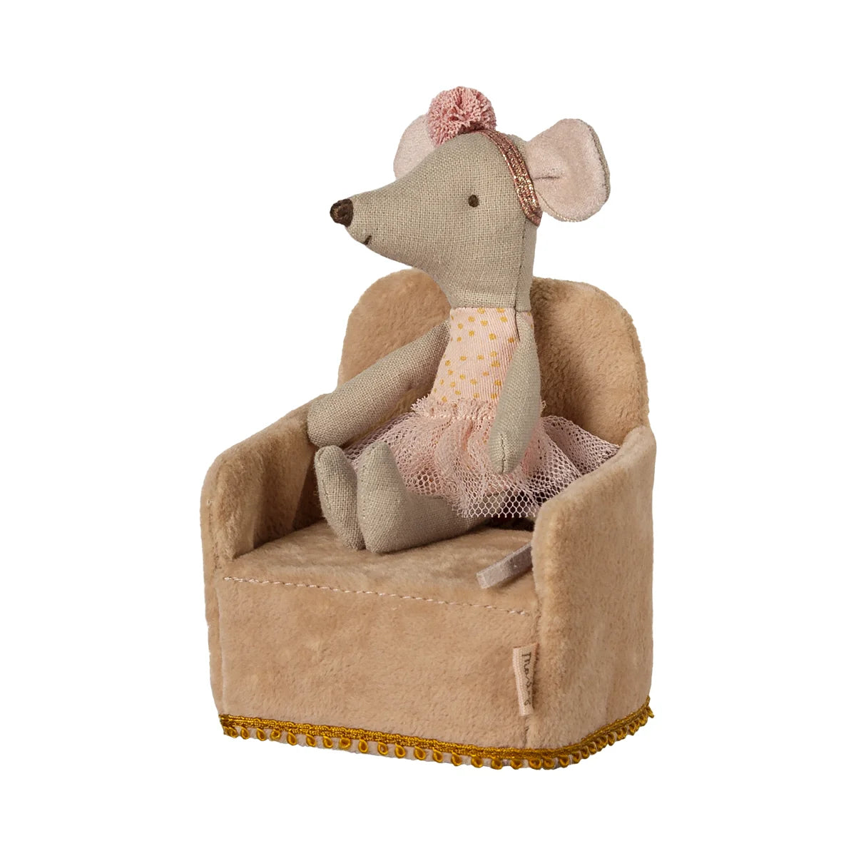 Klappstuhl Maus Powder: Beige Plüschmaus in rosa Polka-Dot-Kleid im Sessel