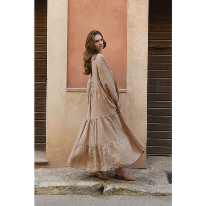 Fließendes beiges mehrlagiges Kleid aus dem Produkt Kleid Ava Dress Rye