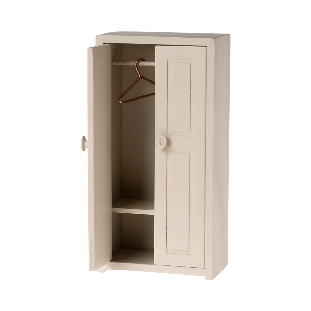 Beiger Kleiderschrank Maus mit offener Tür und Innenregal