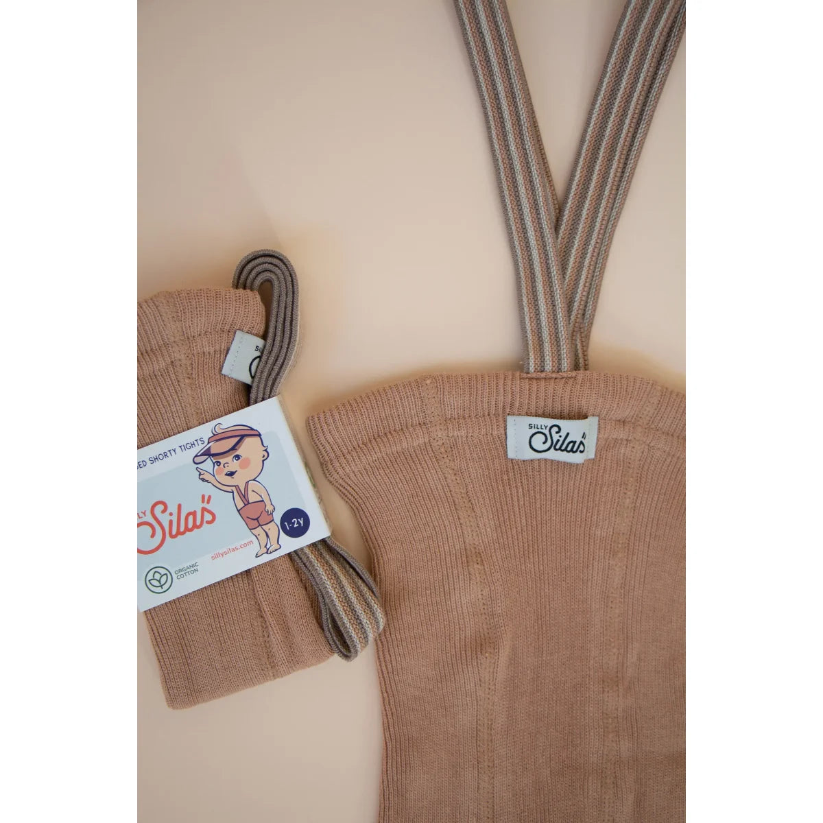 Kurze strumpfhose mit trägern in hellbraun aus nachhaltiger bio-baumwolle von silly silla für ökologische